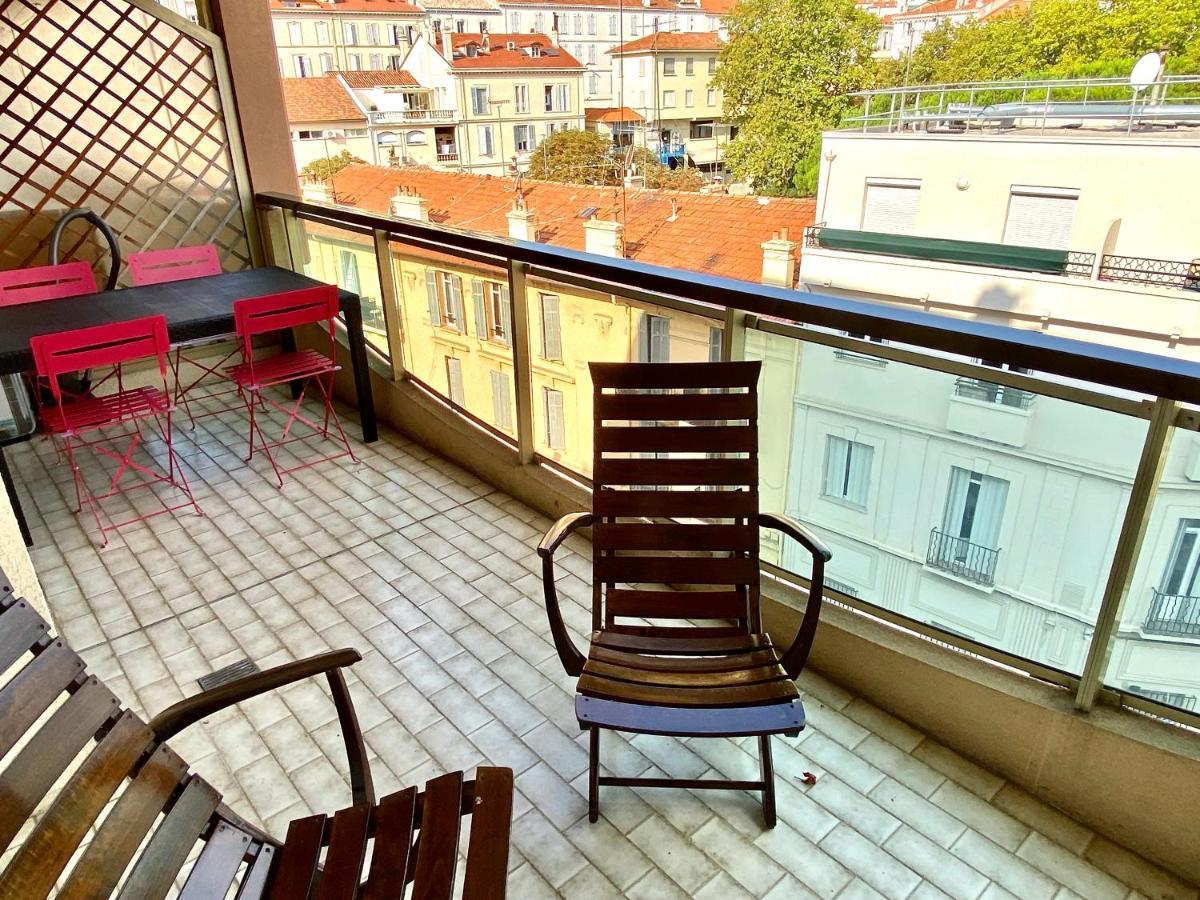 LE MAGNOLIA - TRÈS BEAU 2 PIÈCES à 2 MIN DU CENTRE-VILLE Cannes Esterno foto
